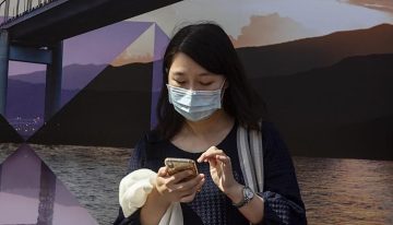 China acaba con los novios y los amigos creados con IA