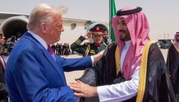 Un Trump desconocido se sincera con la prensa en su regreso a la cena de corresponsales
