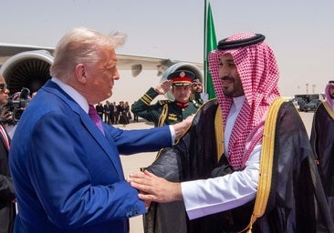 Un Trump desconocido se sincera con la prensa en su regreso a la cena de corresponsales