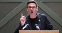 De Manchester al número 10: quién es Andy Burnham, el nuevo primer ministro británico