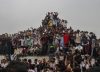 El ministro de Educación de la India dimite tras las protestas de las 'cucarachas'