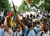 El Gobierno de la India negocia con las 'cucarachas' pero no frena sus protestas