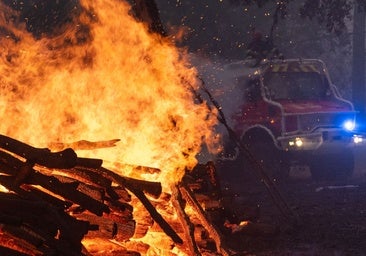 El megaincendio en Gironda da un respiro en la noche más tranquila desde que empezó