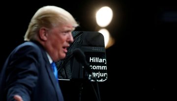 El operador del teleprónter de la Casa Blanca ganó más de 100.000 dólares apostando a los discursos de Trump