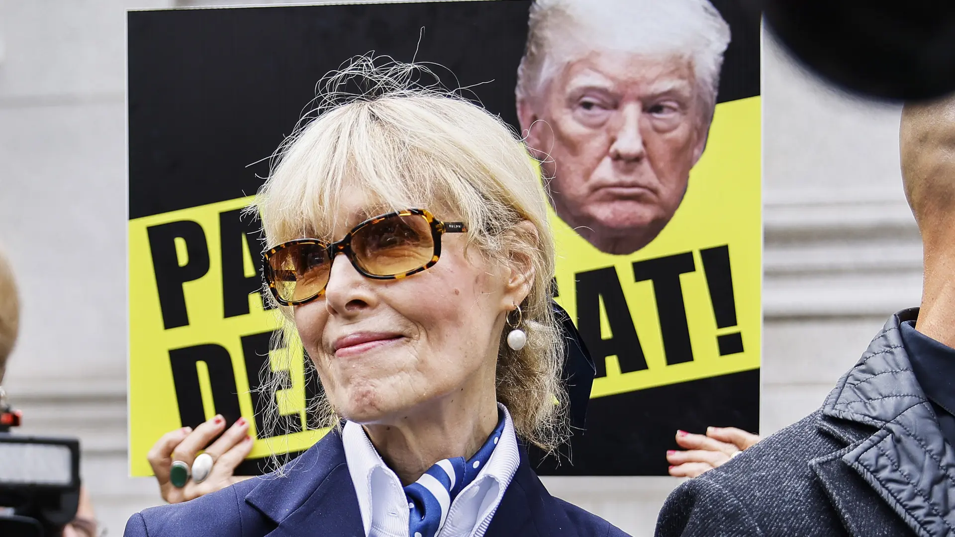 Trump paga 5,6 millones a la escritora Jean Carroll tras ser condenado por abuso sexual y difamación