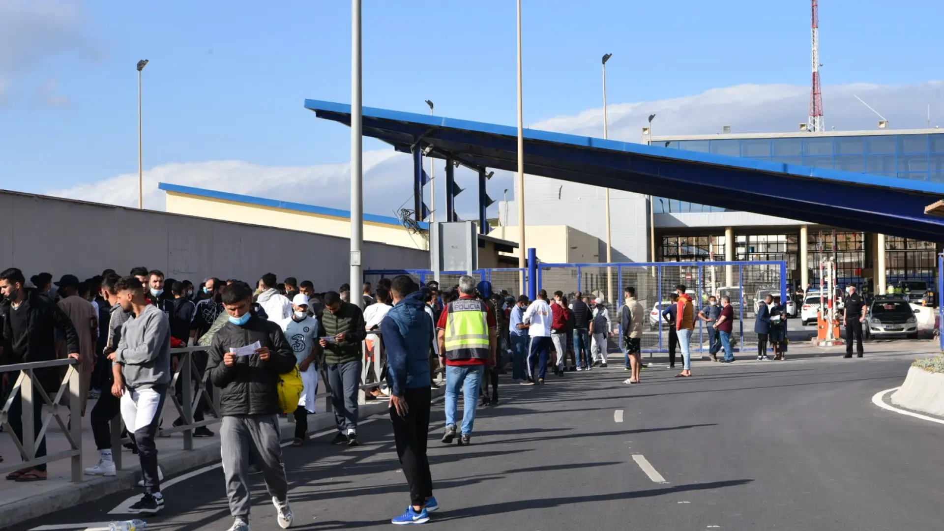 La infinita espera de las aduanas de Ceuta y Melilla, entre el veto marroquí y la impotencia española