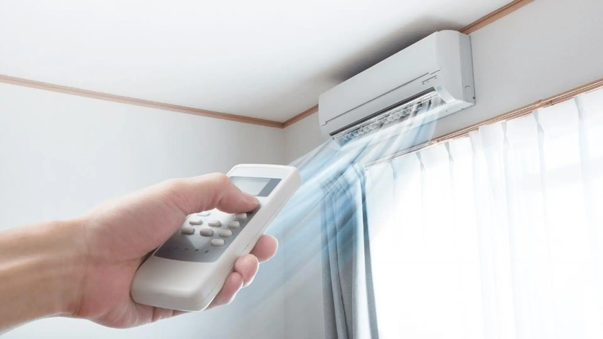 Si apagas el aire acondicionado para ahorrar, lo estás haciendo mal: todos los electrodomésticos que gastan más