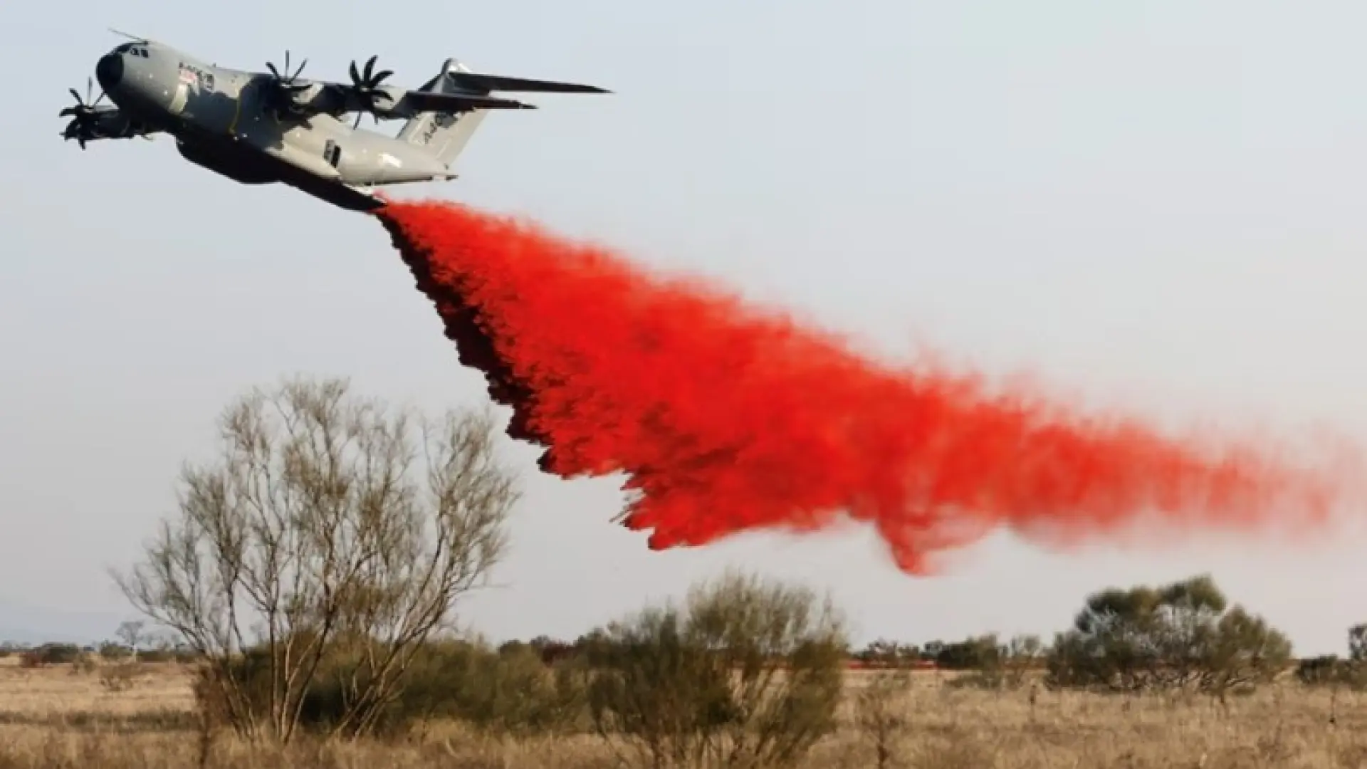 El Gobierno deja en tierra 15 Airbus 'reversibles' para luchar contra el fuego por no haber puesto el kit antiincendios