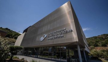 El Institut Josep Carreras despidió a dos cargos protegidos por la ley que denunciaron desvíos de fondos y otras irregularidades