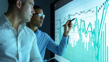 Pasando de la intuición y los datalakes a la toma de decisiones impulsadas por datos relevantes