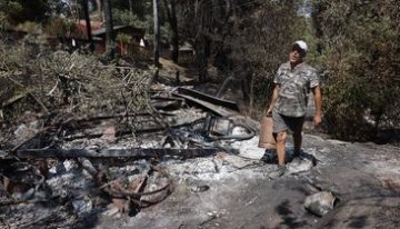 Al menos 8.000 evacuados por los incendios en la isla de Creta