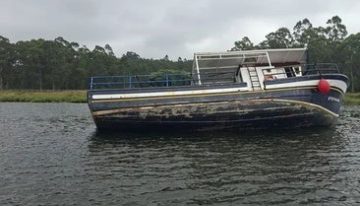 Un muerto y dos desaparecidos tras hundirse una embarcación cerca de Alcatraz