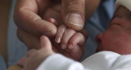 Una terapia pionera en España cura las crisis epilépticas de origen genético en una recién nacida: «Son avances extraordinarios»