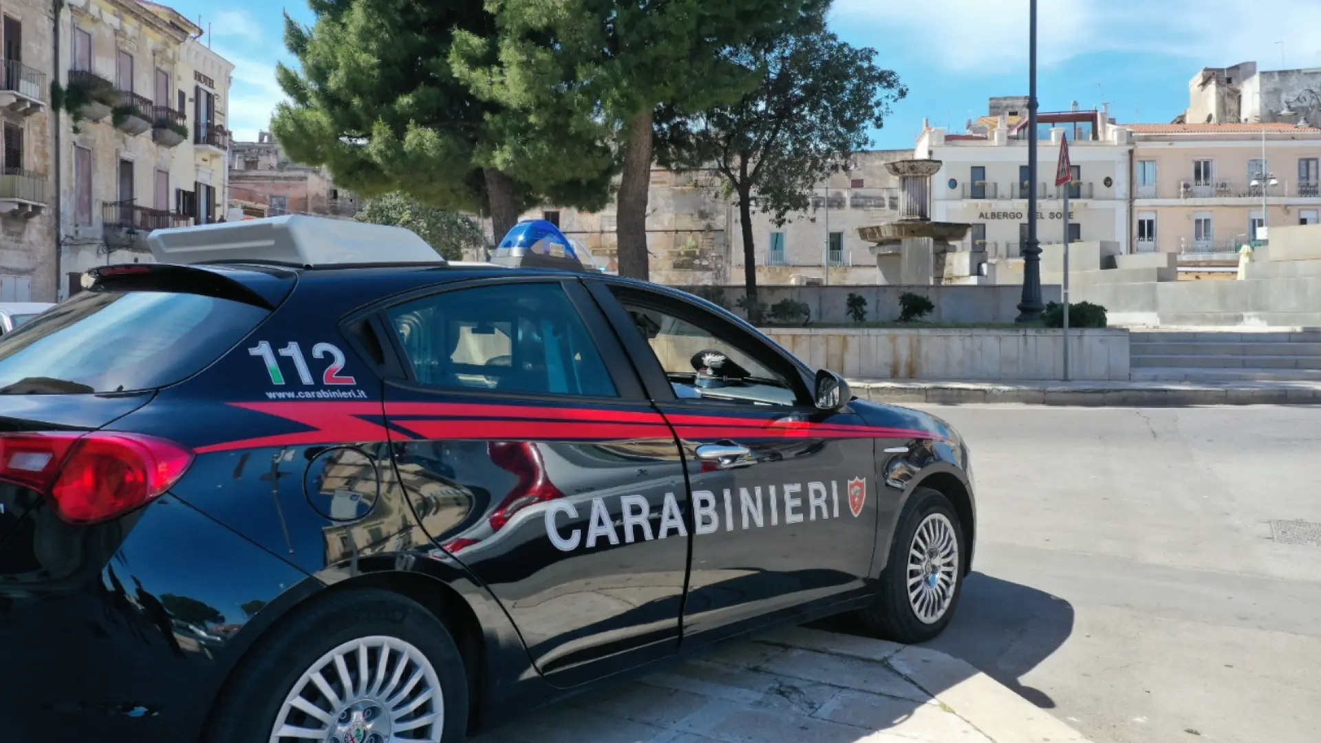 Muere un hombre mientras estaba esposado durante una detención policial en Italia