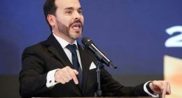 Espriella designa como Ministro de Defensa a un general retirado por Petro