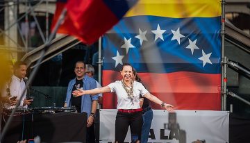 Así ha frenado Trump el regreso de María Corina para sostener a Delcy tras el terremoto
