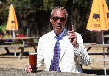 Farage vuelve como diputado a Westminster entre las burlas de sus rivales
