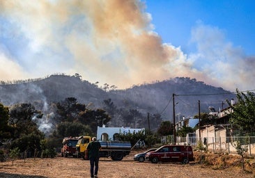 Un incendio en un bloque de pisos deja cinco desaparecidos y ocho heridos en Suiza