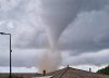 Al menos dos desaparecidos bajo los escombros tras el paso de un tornado en el sur de Francia