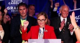 Trump paraliza la tramitación de todos los visados para emigrar a EE.UU.