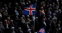 Islandia decide si reanuda el proceso de adhesión a la UE con una ligera ventaja del 'sí'