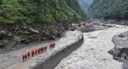 La riada del Himalaya deja 93.000 afectados y comunidades enteras aisladas entre las montañas