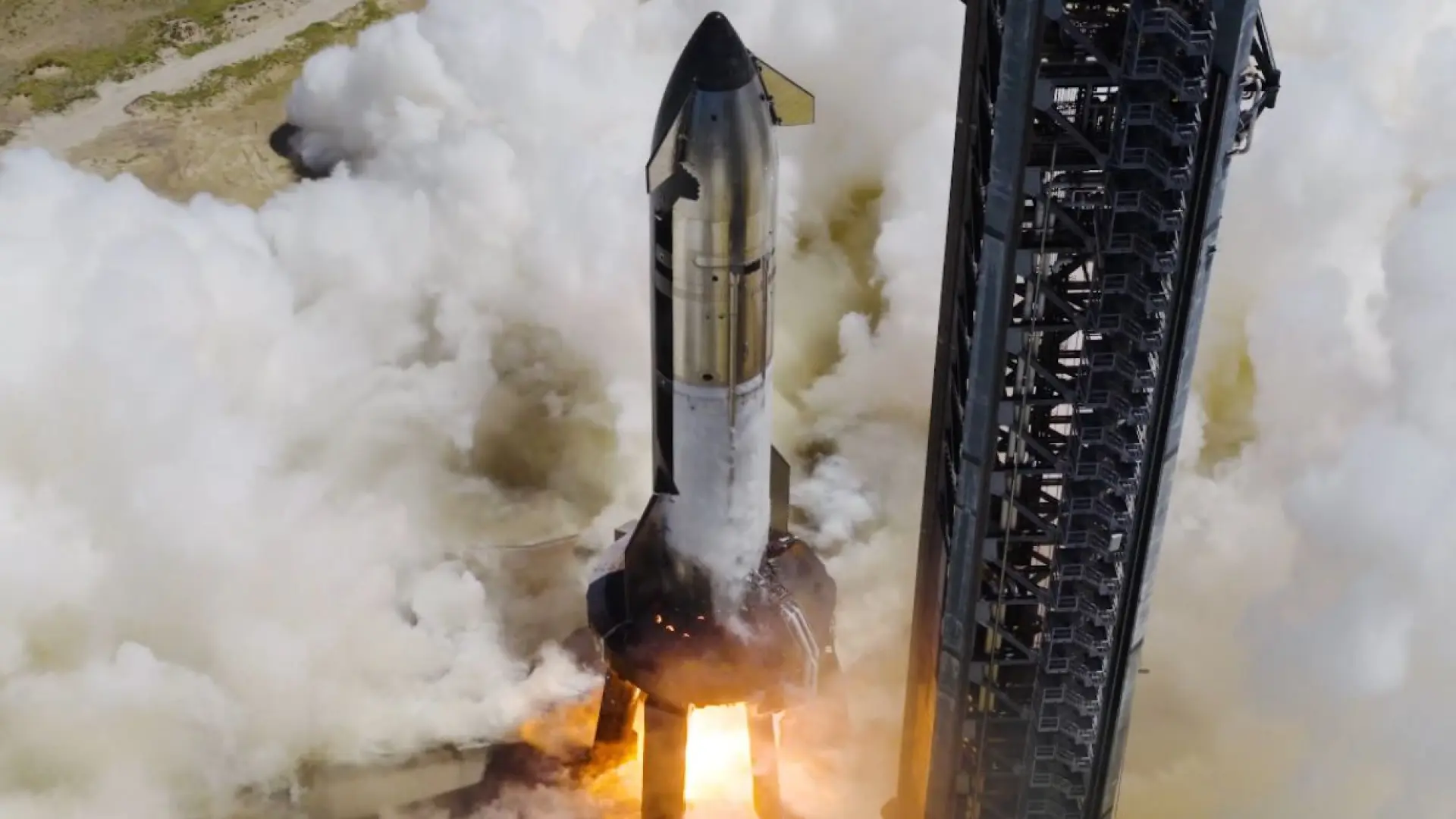 Malas noticias para Elon Musk: SpaceX intentará atrapar la primera etapa de Starship a finales de año