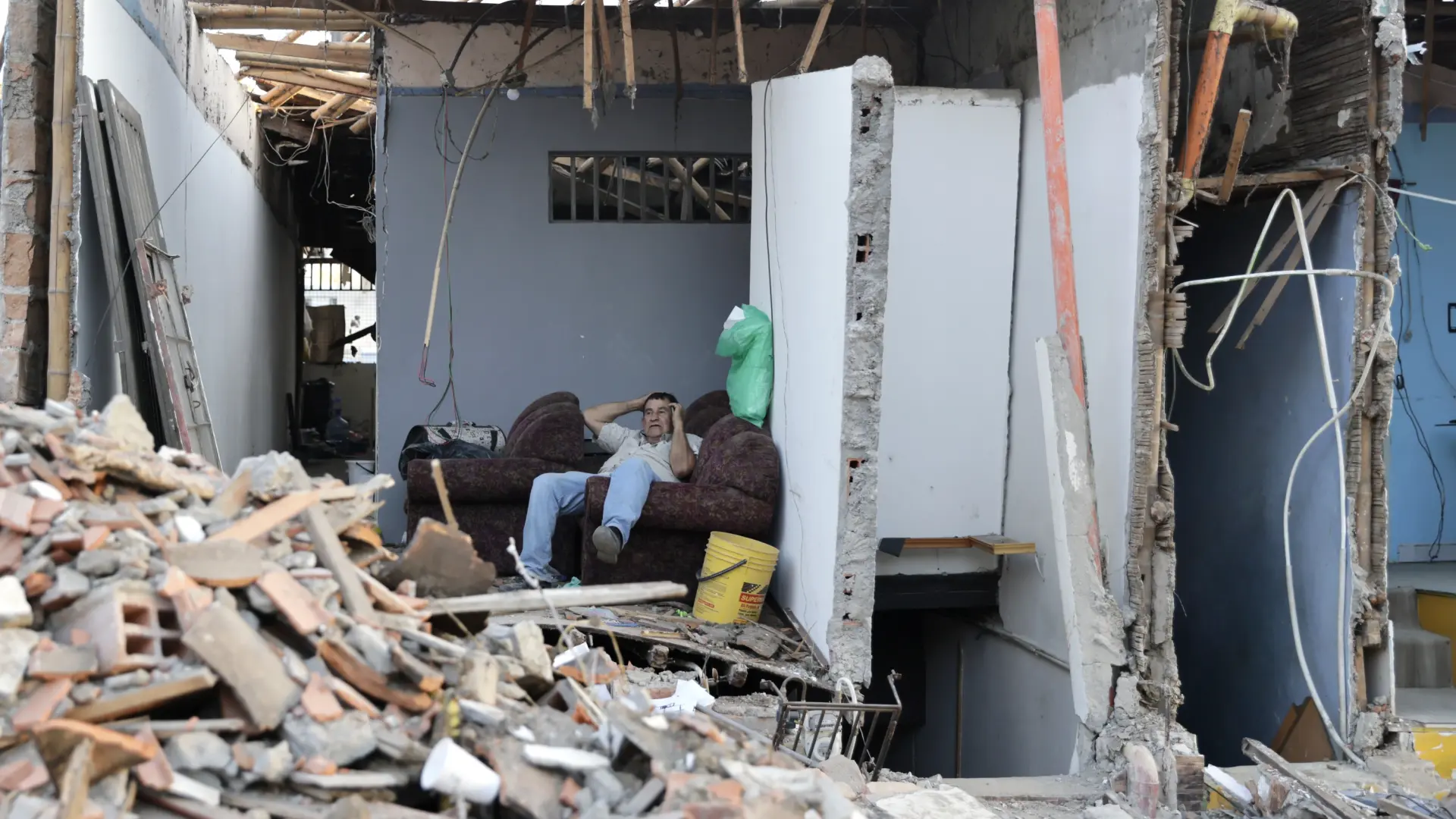 Mapfre activa un plan especial de asistencia en Colombia tras el terremoto