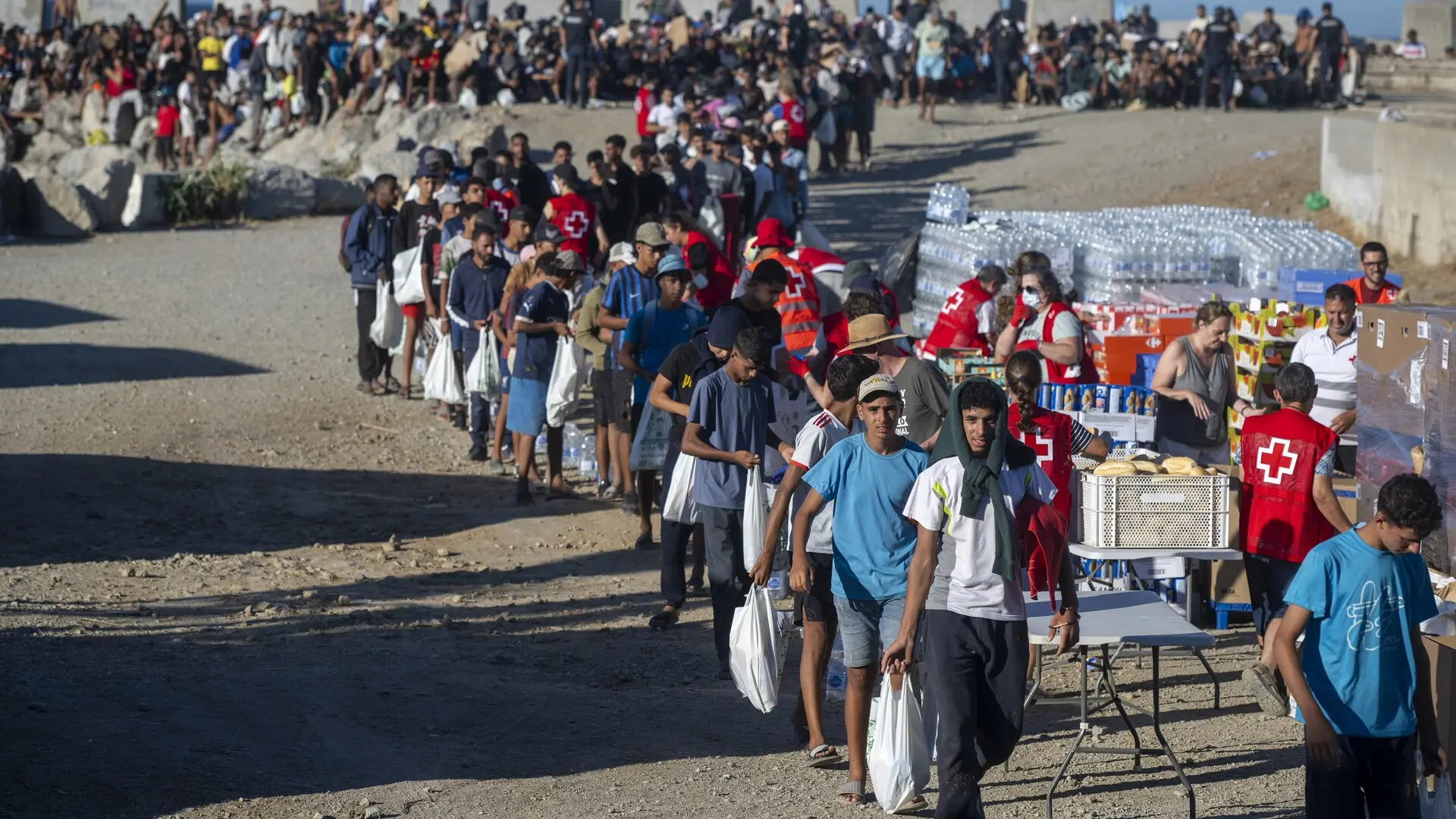 Bruselas tramitará «como prioridad» la petición de España de fondos de emergencia para la crisis migratoria en Ceuta
