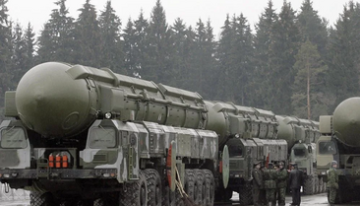 Suecia despliega cazas y buques en Finlandia para fortelcer su frontera con Rusia