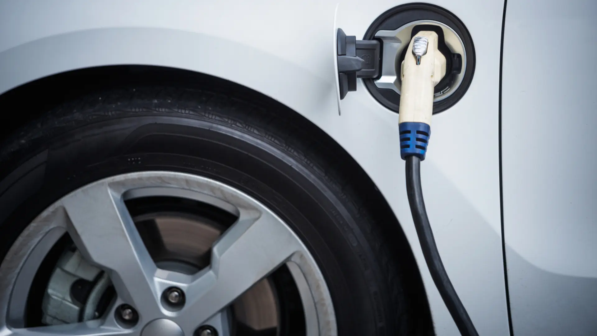 Abierto el plazo para solicitar la ayuda del Plan Auto+ destinada a la compra de vehículos eléctricos