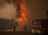 Al menos dos muertos y nueve heridos en un incendio declarado en la isla griega de Salamina