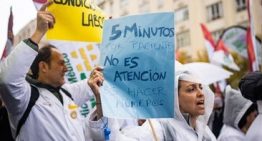 El autobús rojo va a la huelga por el calor: los conductores de Londres paran para protestar por las «condiciones insoportables»