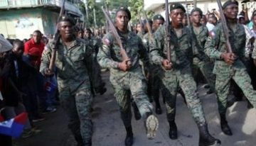 Las pandillas de Haití amenazan con matar a más de 50 rehenes si persiste la ofensiva policial