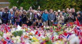 Haakon asume el trono mientras Noruega llora la muerte del Rey Harald