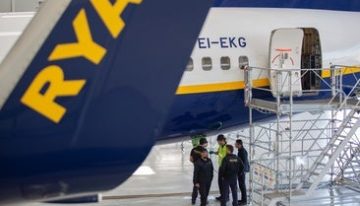 Sigue el caos en los aeropuertos británicos con más de 1.900 vuelos cancelados
