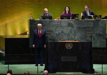Estados Unidos e Irán negocian un acuerdo por fases para reabrir el estrecho de Ormuz