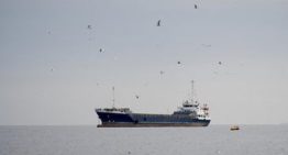 Irán ataca destructores de la Armada de EE.UU. en respuesta al bombardeo de cinco petroleros