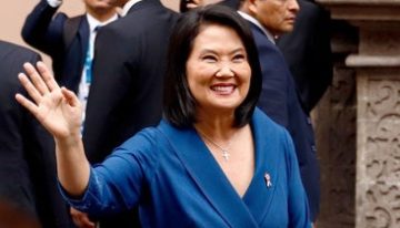 Fujimori cumple cien días en Perú con más inversiones extranjeras, pero la misma gresca política
