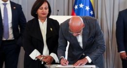 El régimen chavista y la oposición retrasan un día la segunda ronda de negociaciones