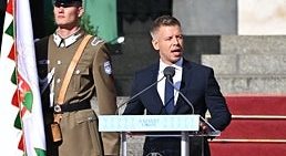 El primer ministro húngaro renuncia a su inmunidad para dar ejemplo contra la corrupción