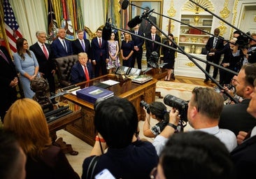 Los medios vetados por Trump piden a un juez que restaure su acceso a la Casa Blanca hasta un fallo definitivo