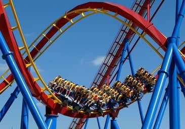 Más de 100 personas dicen haber sufrido daños cerebrales después de subirse a una montaña rusa en el Six Flags en California