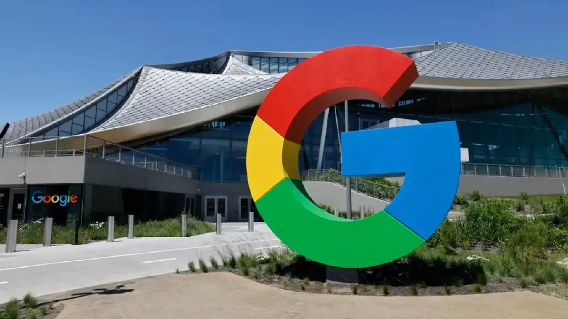 Google, multada con 403 millones por el uso de datos de ubicación: estos son los tres ajustes investigados