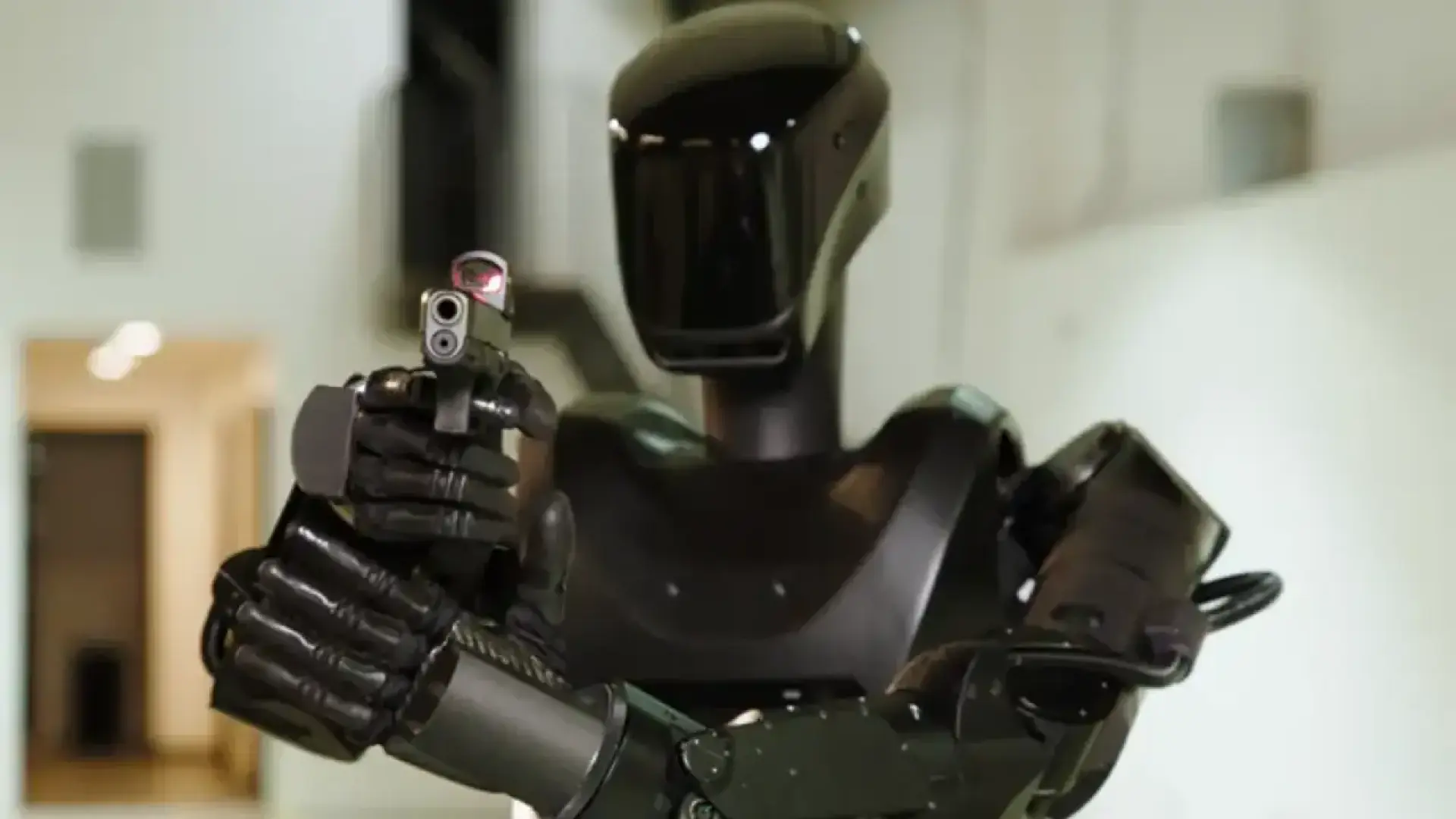 China ensaya el futuro soldado robot: así prepara a los humanoides para posibles misiones militares