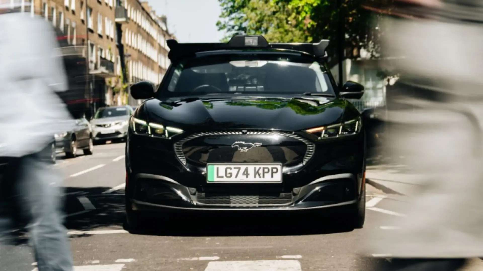 La nueva era de la automoción: Uber y Wayve estrenan sus primeros viajes en coches autónomos por Londres