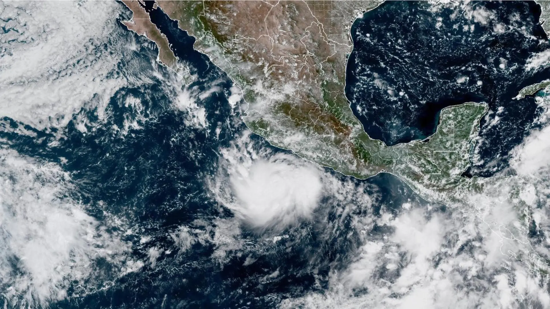 La tormenta Polo se convierte en huracán: amenaza con provocar lluvias intensas y fuertes vientos en las costas de México