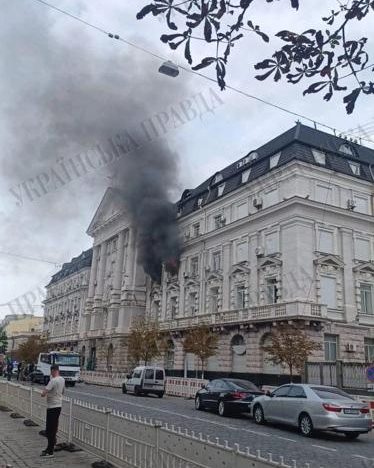 Un dron ruso golpea la sede de la agencia de Inteligencia ucraniana en Kiev