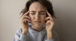 Los neurólogos denuncian el «limitado» acceso de los pacientes españoles a los nuevos (y mejores) fármacos para la migraña: «Aumenta el sufrimiento»