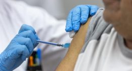 Más covid y menos gripe en las primeras semanas de  septiembre: las comunidades arrancan la vacunación en plena ola de calor